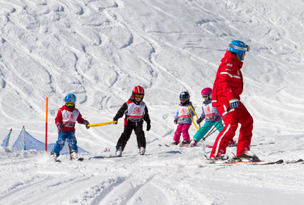 Klassenunterricht Ski Kinder